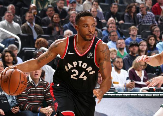 通过出色的 通过出色的